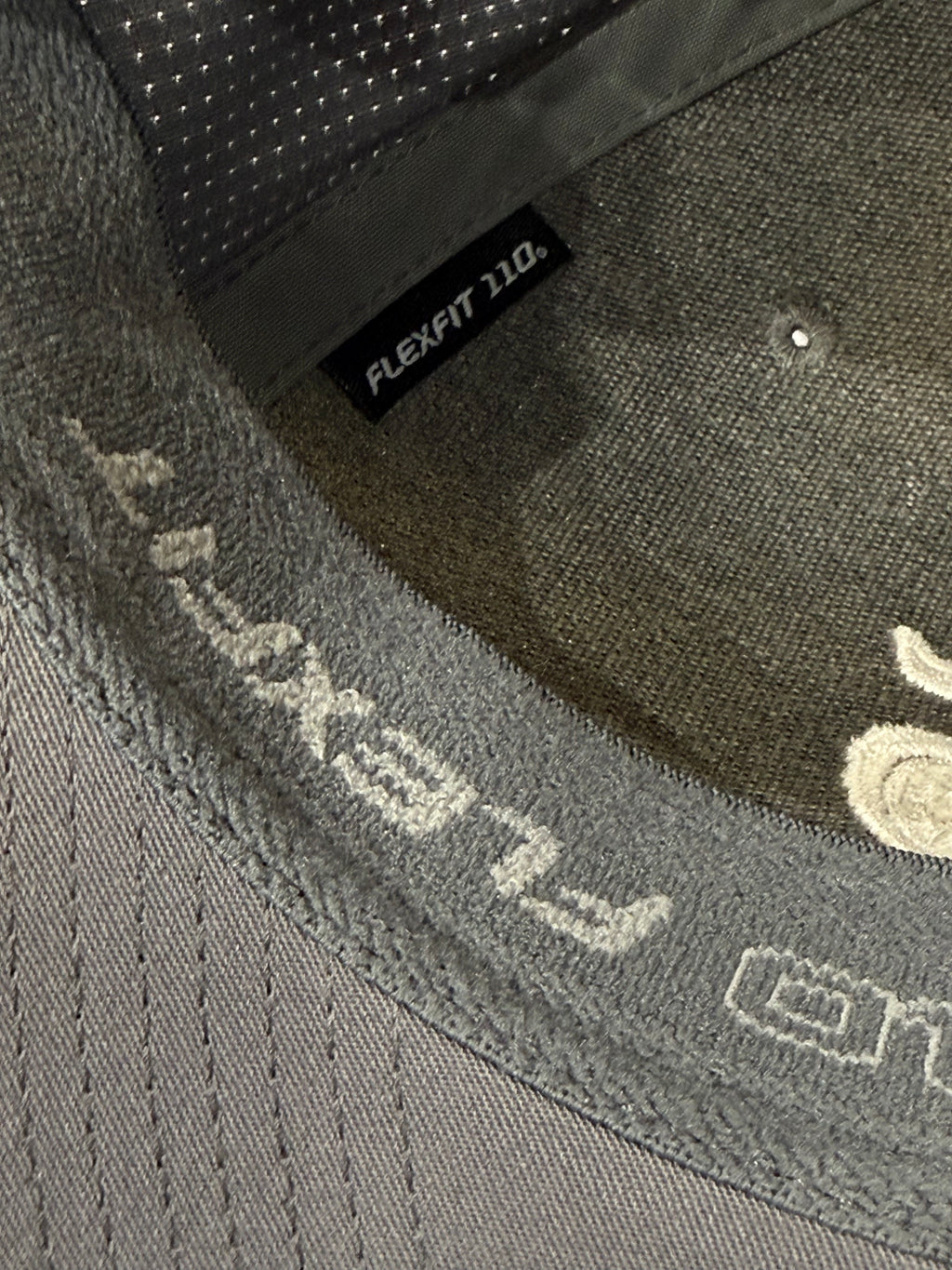 TRAVIS MATHEW BAHAMAS BLANK GRAY LOGO HAT / GOLF CAP