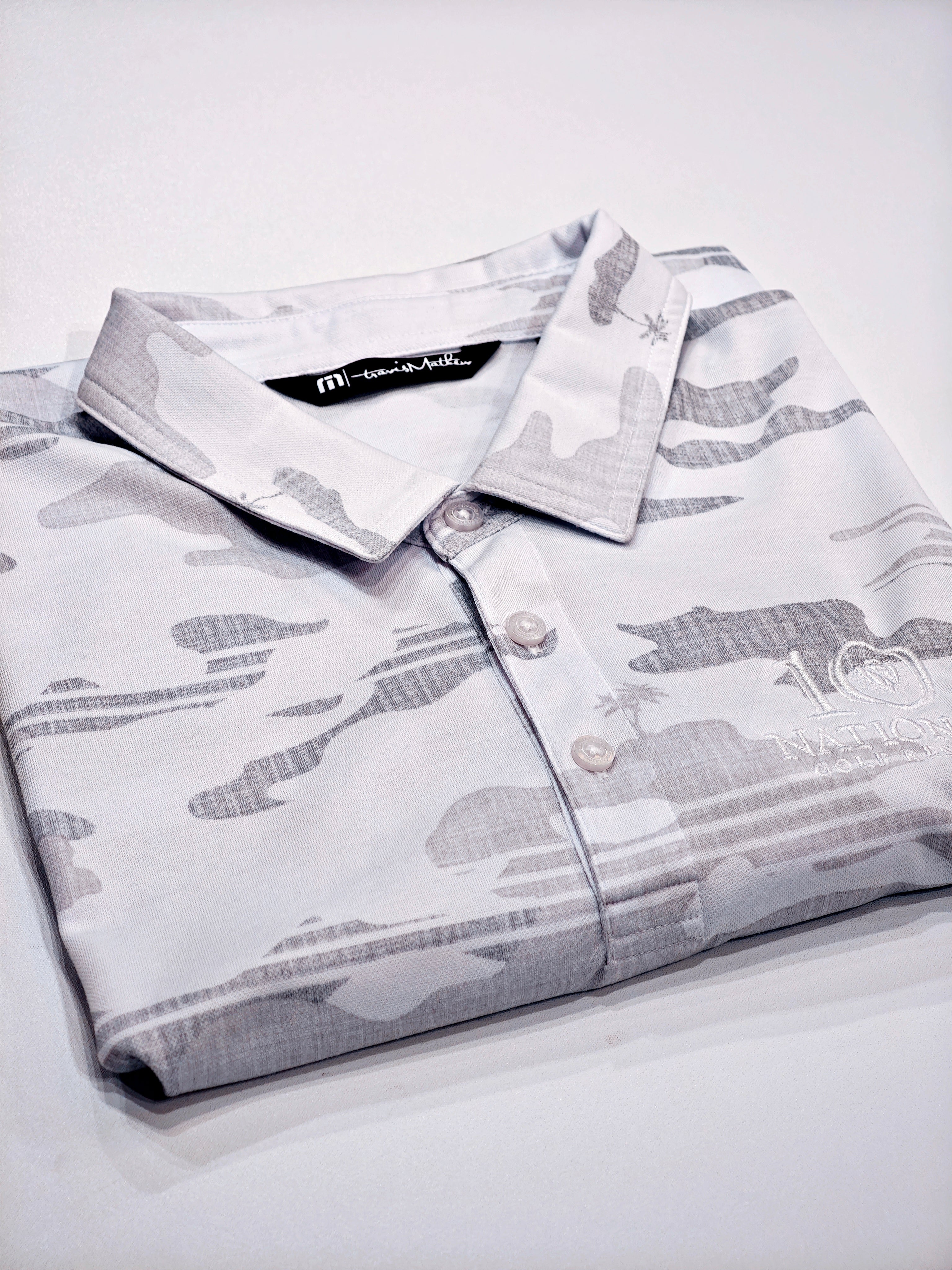 TRAVIS MATHEW POLO LOGO (WHITE)