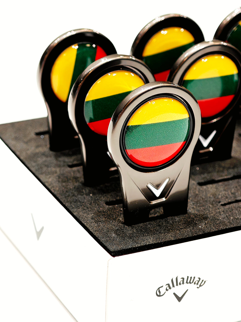 DIVOT TOLL LITHUANIAN FLAG